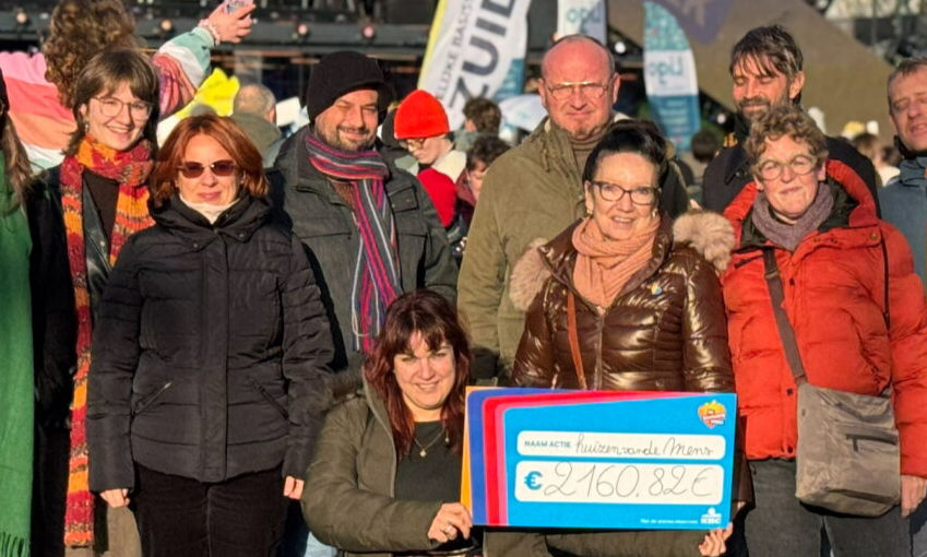 Mensen ontmoeten elkaar in de buurt